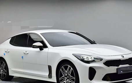 KIA Stinger I, 2021 год, 2 430 000 рублей, 2 фотография