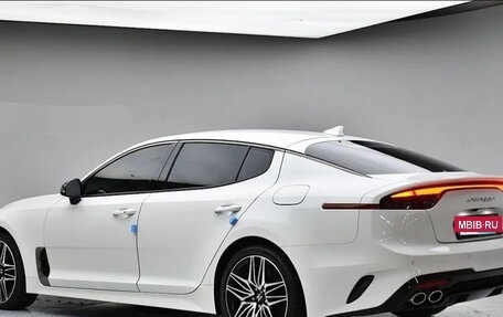 KIA Stinger I, 2021 год, 2 430 000 рублей, 3 фотография