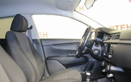 KIA Rio IV, 2018 год, 1 566 000 рублей, 10 фотография