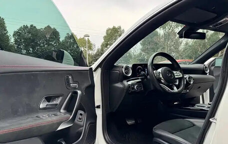 Mercedes-Benz CLA, 2022 год, 2 330 999 рублей, 12 фотография