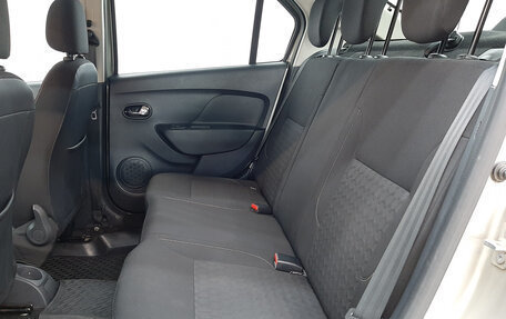 Renault Logan II, 2015 год, 630 000 рублей, 12 фотография