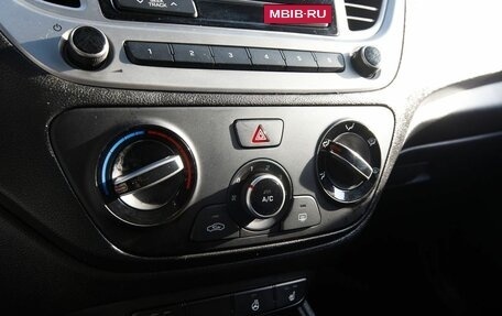 Hyundai Solaris II рестайлинг, 2021 год, 1 650 000 рублей, 10 фотография