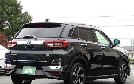 Toyota Raize I, 2021 год, 1 030 000 рублей, 2 фотография