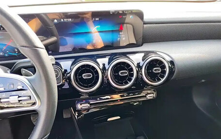 Mercedes-Benz A-Класс, 2022 год, 2 350 998 рублей, 11 фотография