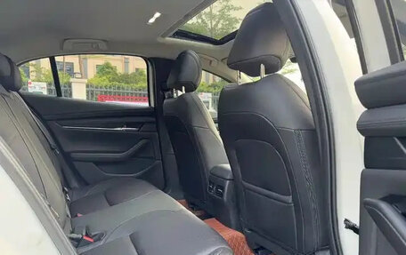 Mazda 3, 2022 год, 1 700 000 рублей, 15 фотография