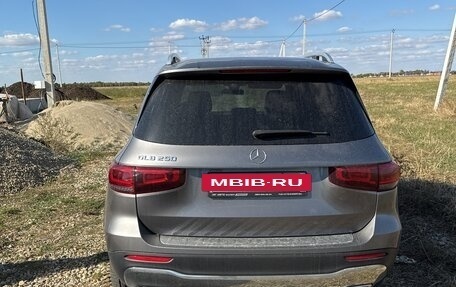 Mercedes-Benz GLB, 2020 год, 3 900 000 рублей, 2 фотография