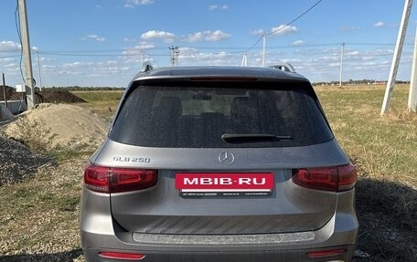 Mercedes-Benz GLB, 2020 год, 3 900 000 рублей, 3 фотография