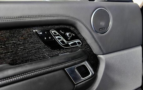 Land Rover Range Rover IV рестайлинг, 2019 год, 9 560 000 рублей, 9 фотография