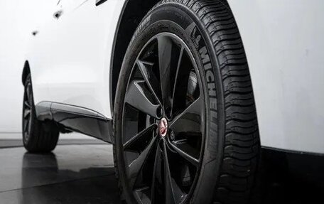 Jaguar F-Pace, 2022 год, 4 100 000 рублей, 15 фотография