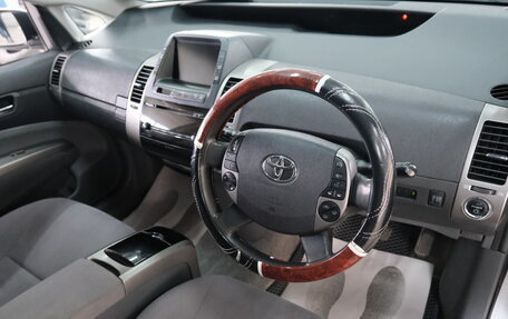 Toyota Prius, 2008 год, 829 000 рублей, 11 фотография