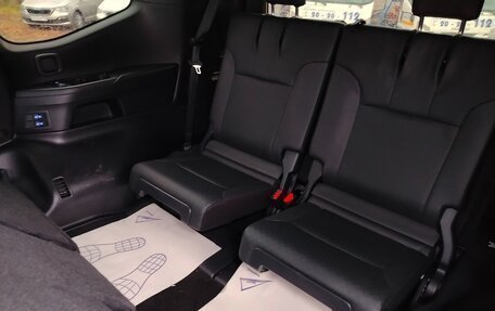 Toyota Land Cruiser, 2024 год, 13 250 000 рублей, 21 фотография