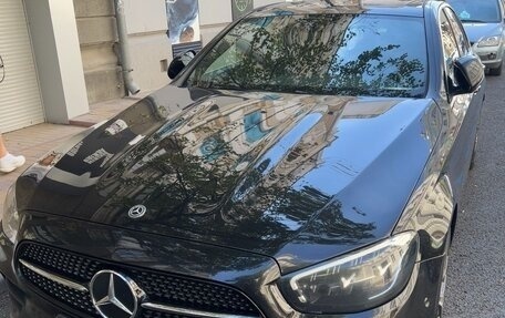 Mercedes-Benz E-Класс, 2021 год, 4 750 000 рублей, 1 фотография