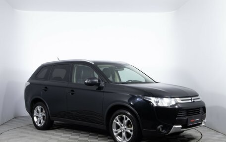 Mitsubishi Outlander III рестайлинг 3, 2014 год, 1 381 000 рублей, 3 фотография