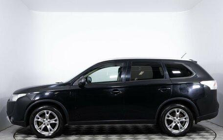 Mitsubishi Outlander III рестайлинг 3, 2014 год, 1 381 000 рублей, 8 фотография