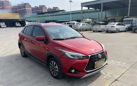 Toyota Yaris XP150 рестайлинг, 2022 год, 1 400 000 рублей, 5 фотография