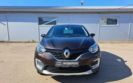 Renault Kaptur I рестайлинг, 2017 год, 1 049 000 рублей, 2 фотография