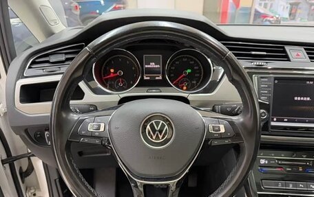 Volkswagen Touran III, 2021 год, 1 944 000 рублей, 7 фотография