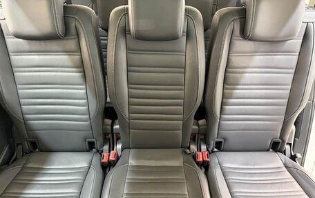 Volkswagen Touran III, 2021 год, 1 944 000 рублей, 16 фотография