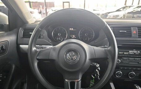 Volkswagen Jetta VI, 2013 год, 820 000 рублей, 12 фотография