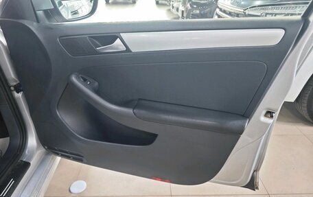 Volkswagen Jetta VI, 2013 год, 820 000 рублей, 21 фотография