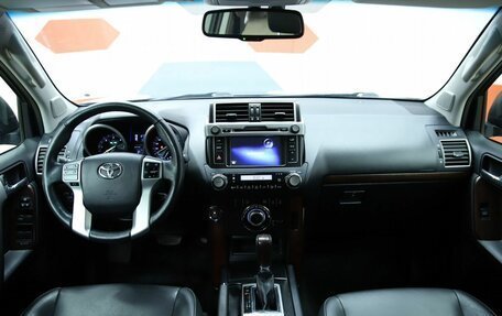 Toyota Land Cruiser Prado 150 рестайлинг 2, 2016 год, 4 790 000 рублей, 12 фотография