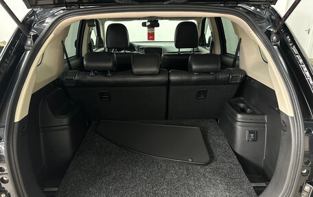 Mitsubishi Outlander III рестайлинг 3, 2018 год, 2 599 000 рублей, 18 фотография