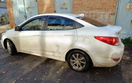 Hyundai Solaris II рестайлинг, 2014 год, 950 000 рублей, 2 фотография