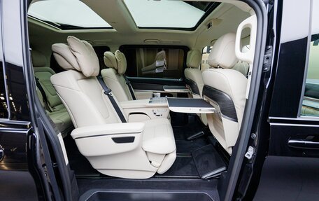 Mercedes-Benz V-Класс, 2025 год, 14 980 000 рублей, 33 фотография