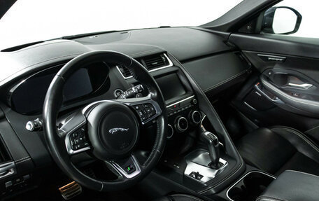 Jaguar E-Pace, 2019 год, 3 299 700 рублей, 11 фотография