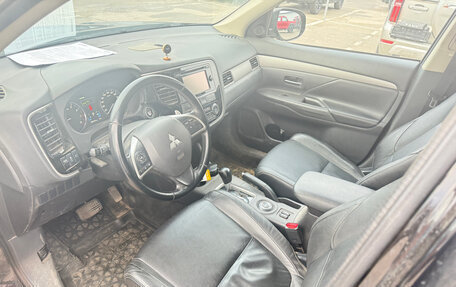 Mitsubishi Outlander III рестайлинг 3, 2013 год, 1 261 000 рублей, 5 фотография