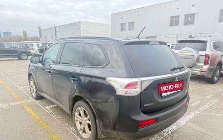 Mitsubishi Outlander III рестайлинг 3, 2013 год, 1 261 000 рублей, 4 фотография