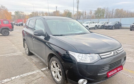 Mitsubishi Outlander III рестайлинг 3, 2013 год, 1 261 000 рублей, 2 фотография