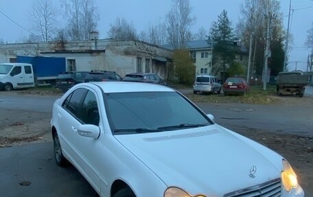 Mercedes-Benz C-Класс, 2002 год, 270 000 рублей, 1 фотография