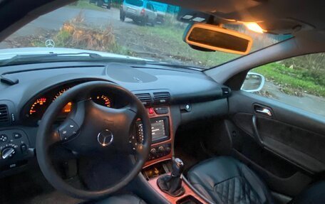 Mercedes-Benz C-Класс, 2002 год, 270 000 рублей, 4 фотография