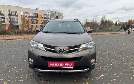 Toyota RAV4, 2014 год, 1 980 000 рублей, 5 фотография