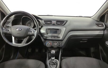 KIA Rio III рестайлинг, 2015 год, 925 000 рублей, 10 фотография