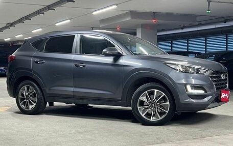 Hyundai Tucson III, 2019 год, 1 900 000 рублей, 1 фотография