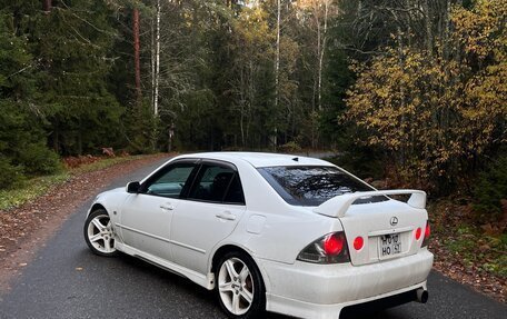 Toyota Altezza, 2000 год, 866 668 рублей, 2 фотография