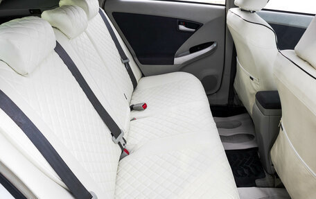 Toyota Prius, 2010 год, 1 199 000 рублей, 27 фотография