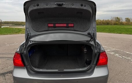 BMW 3 серия, 2011 год, 1 730 000 рублей, 22 фотография