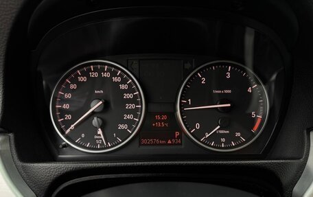 BMW 3 серия, 2011 год, 1 730 000 рублей, 24 фотография