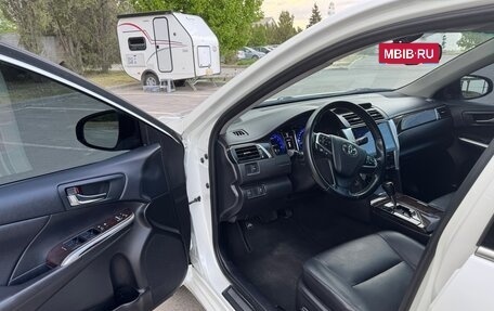 Toyota Camry, 2014 год, 1 980 000 рублей, 12 фотография