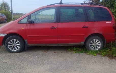 Volkswagen Sharan I рестайлинг, 1999 год, 190 000 рублей, 1 фотография