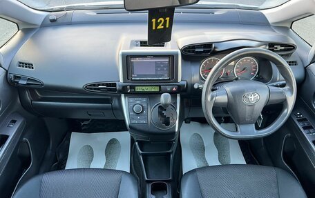 Toyota Wish II, 2014 год, 1 599 999 рублей, 16 фотография