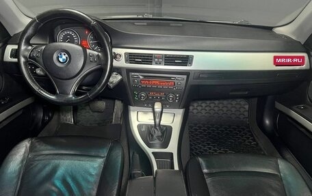 BMW 3 серия, 2007 год, 1 180 000 рублей, 11 фотография