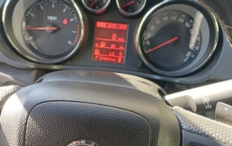 Opel Insignia OPC I рестайлинг, 2013 год, 1 130 000 рублей, 11 фотография