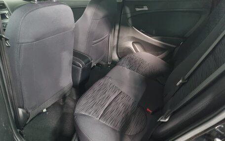 Hyundai Solaris II рестайлинг, 2015 год, 915 000 рублей, 8 фотография