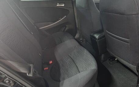 Hyundai Solaris II рестайлинг, 2015 год, 915 000 рублей, 10 фотография