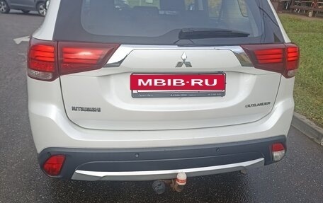 Mitsubishi Outlander III рестайлинг 3, 2017 год, 1 450 000 рублей, 2 фотография