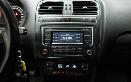 Volkswagen Polo VI (EU Market), 2013 год, 740 000 рублей, 13 фотография